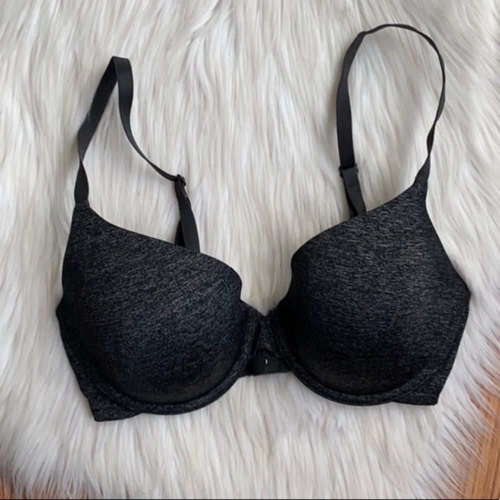 Victoria’s Secret bra in style uplift semi Demi